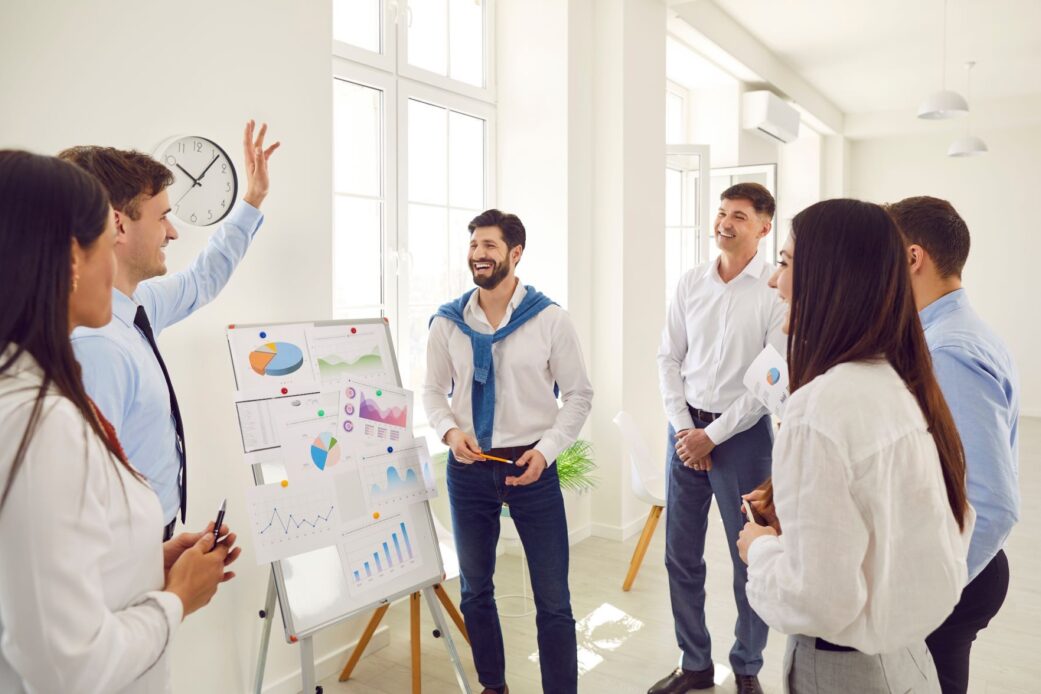 In Präsenz und im Onlineformat  - Deutscher Mittelstand setzt bei der Mitarbeiterentwicklung auf unsere bewährten Inhouse-Schulungen